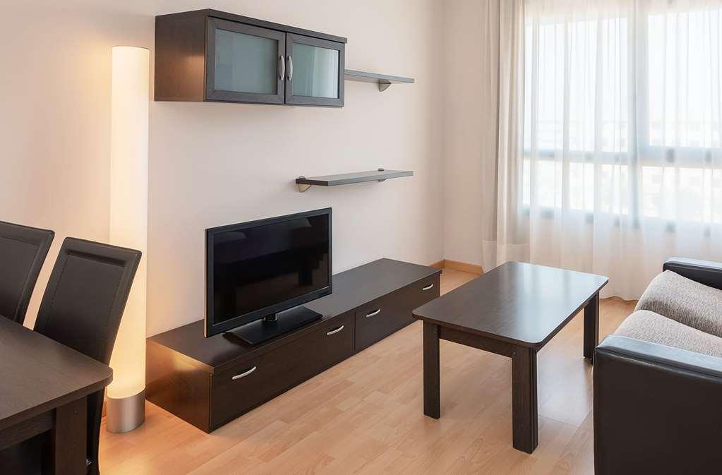 Madrid Airport Suites, Affiliated By Melia Zimmer foto