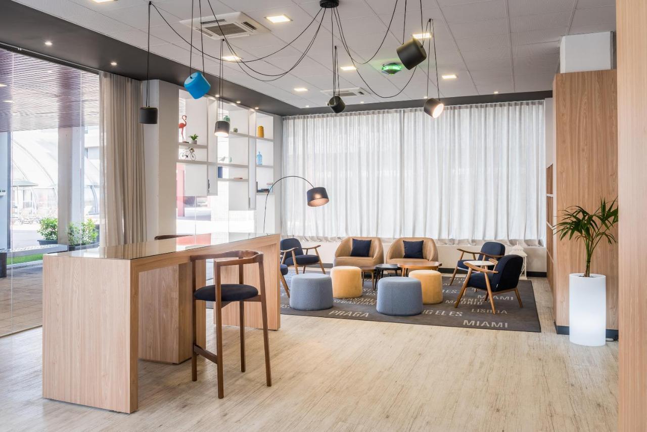 Madrid Airport Suites, Affiliated By Melia Exterior foto